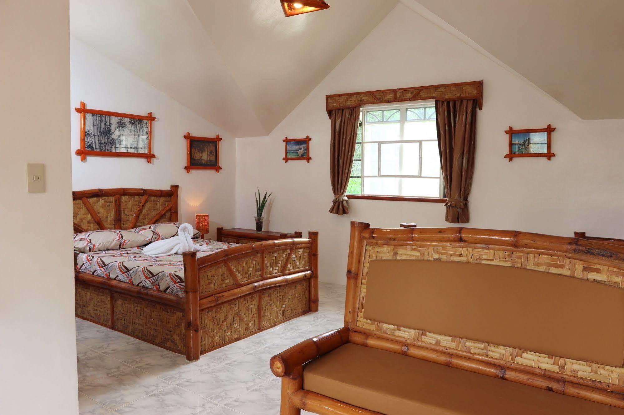 Guindulman Bay Tourist Inn Eksteriør billede