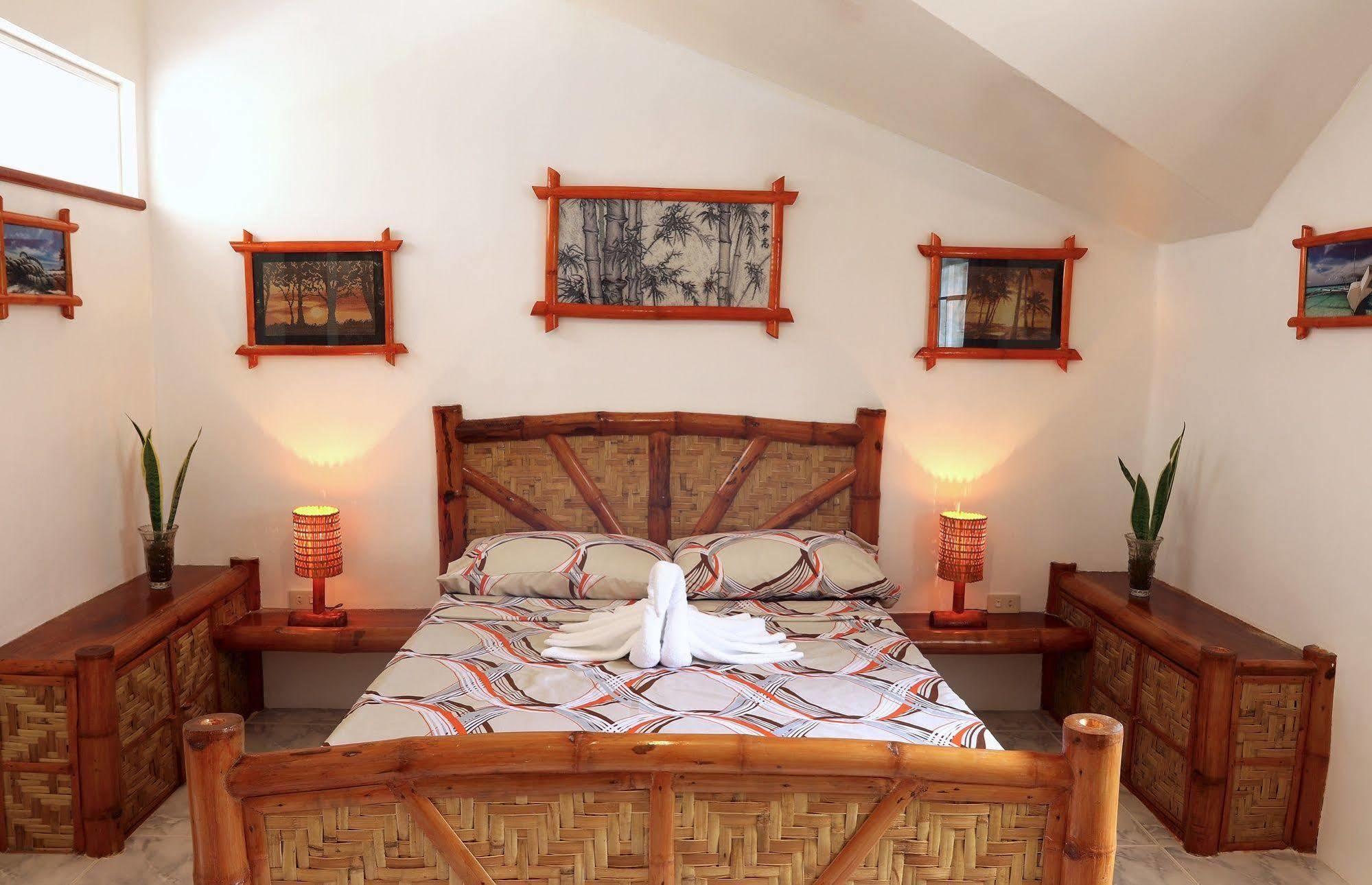 Guindulman Bay Tourist Inn Eksteriør billede